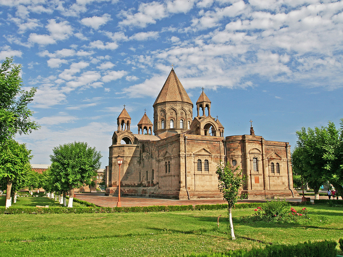 Эчмиадзинский кафедральный собор